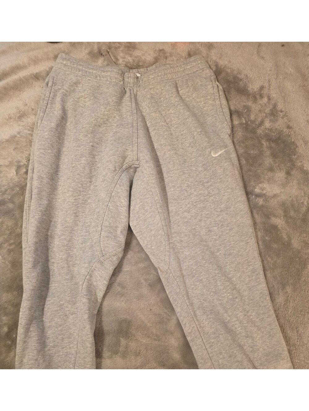 Nike Gray Sweatpants with Elastic Waist and Side Pockets m